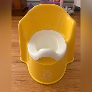 Yellow BabyBjörn Potty Chair